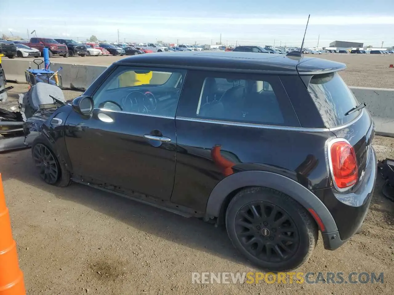 2 Photograph of a damaged car WMWXP5C51K2H30117 MINI COOPER 2019