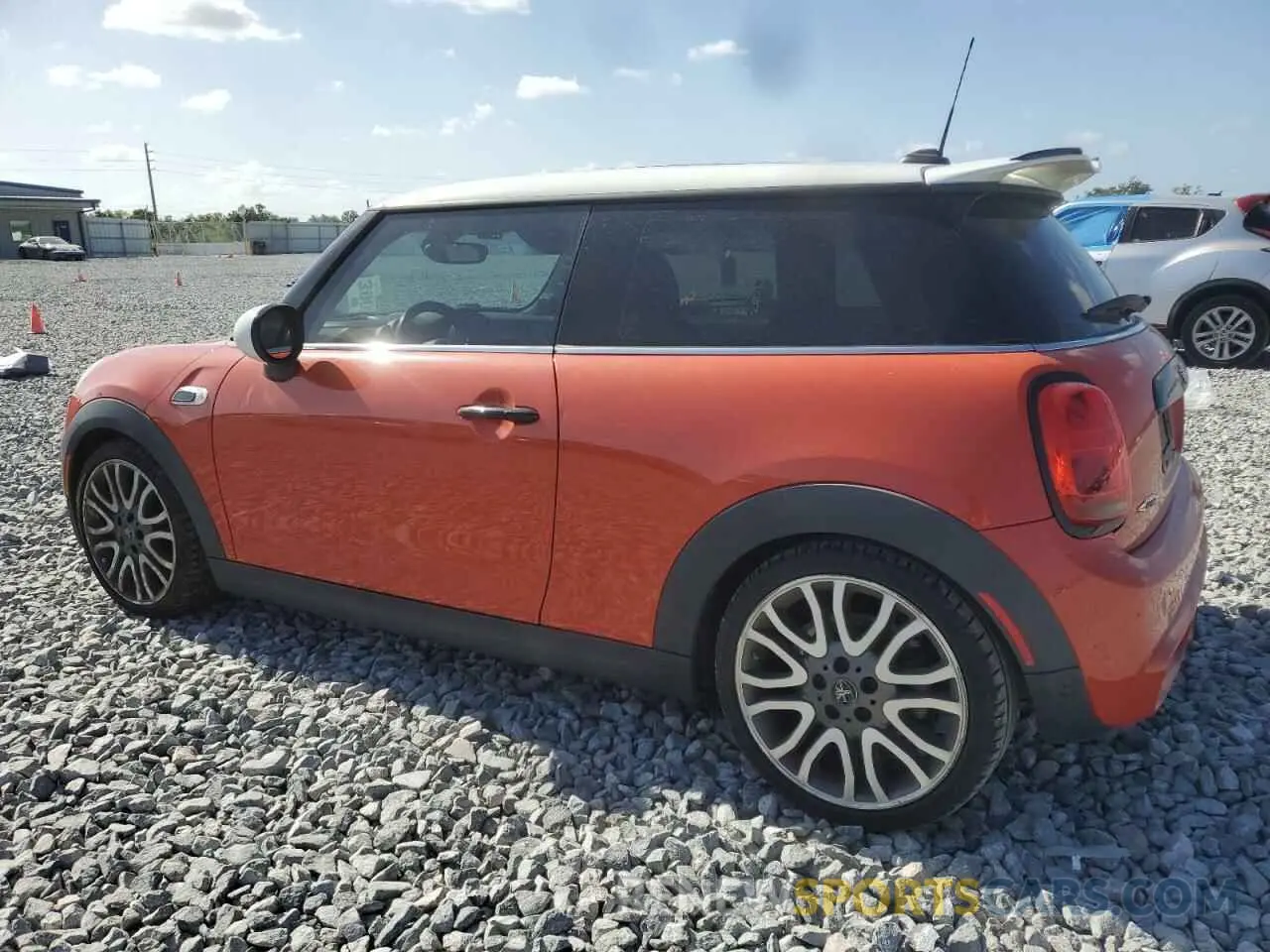 2 Photograph of a damaged car WMWXP7C50K2L00801 MINI COOPER 2019