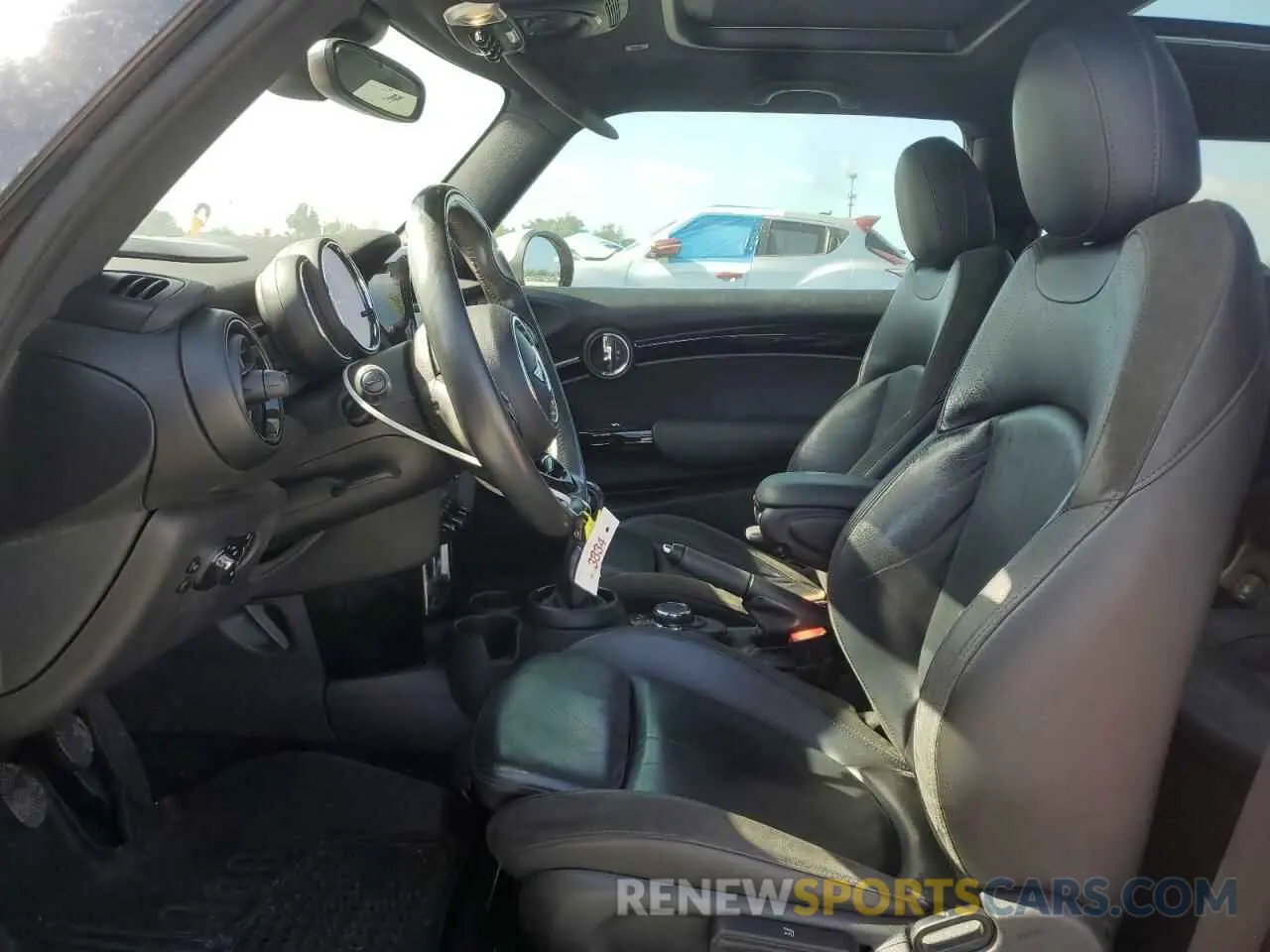 7 Photograph of a damaged car WMWXP7C50K2L00801 MINI COOPER 2019