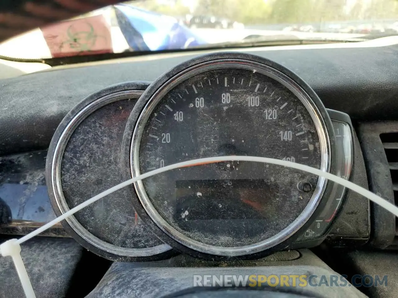 9 Photograph of a damaged car WMWXP7C52K2A50593 MINI COOPER 2019