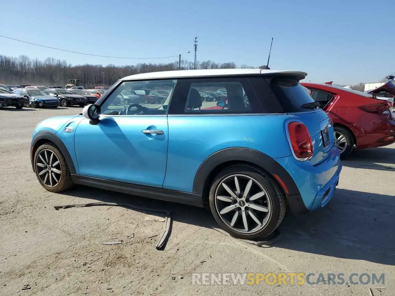 2 Photograph of a damaged car WMWXP7C52K2A50805 MINI COOPER 2019