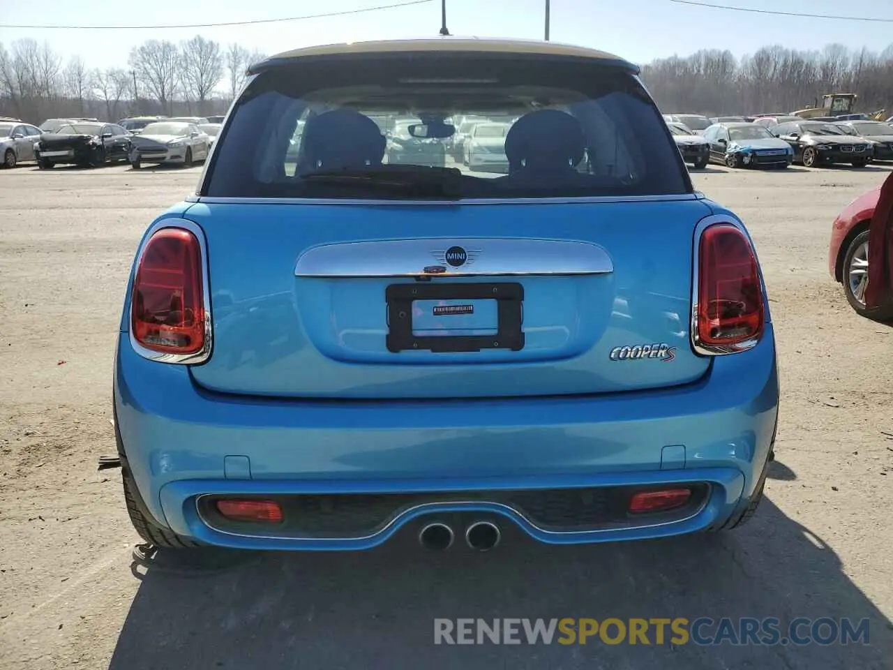 6 Photograph of a damaged car WMWXP7C52K2A50805 MINI COOPER 2019