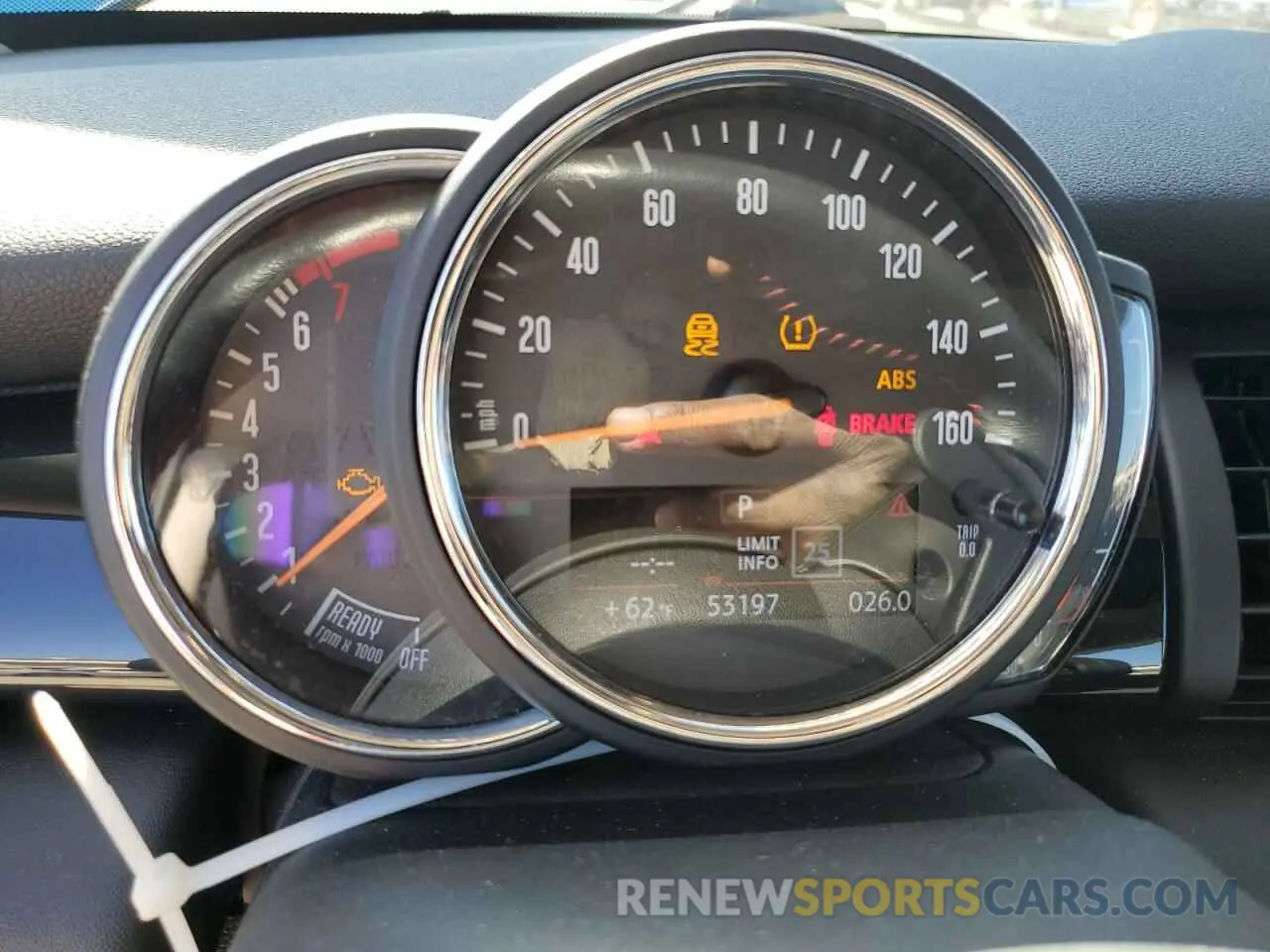 9 Photograph of a damaged car WMWXP7C52K2A50805 MINI COOPER 2019