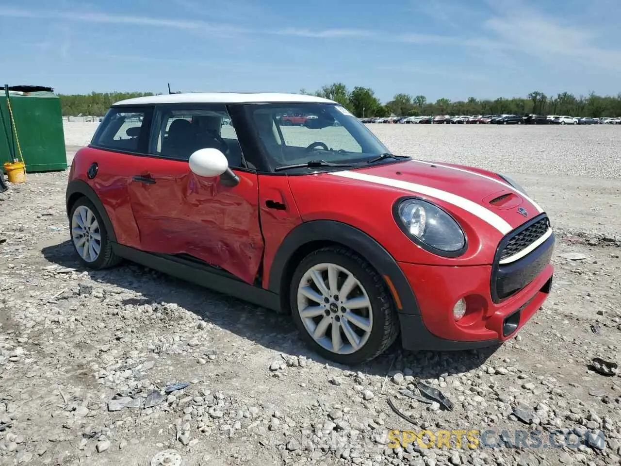 4 Photograph of a damaged car WMWXP7C56K2A54419 MINI COOPER 2019