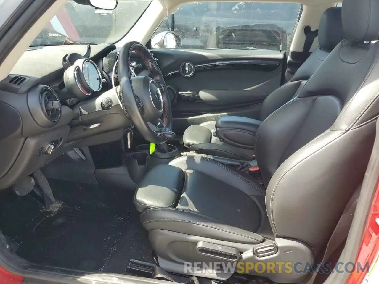 7 Photograph of a damaged car WMWXP7C56K2A54419 MINI COOPER 2019