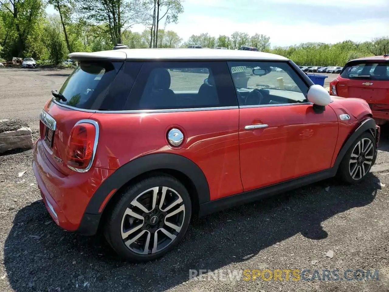 3 Photograph of a damaged car WMWXP7C59K2A53202 MINI COOPER 2019