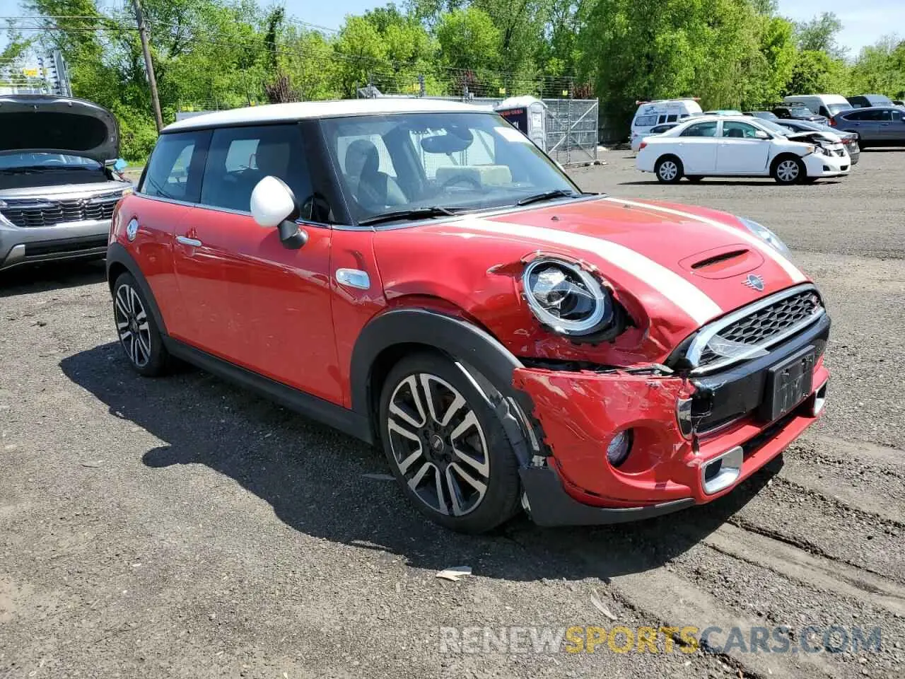 4 Photograph of a damaged car WMWXP7C59K2A53202 MINI COOPER 2019