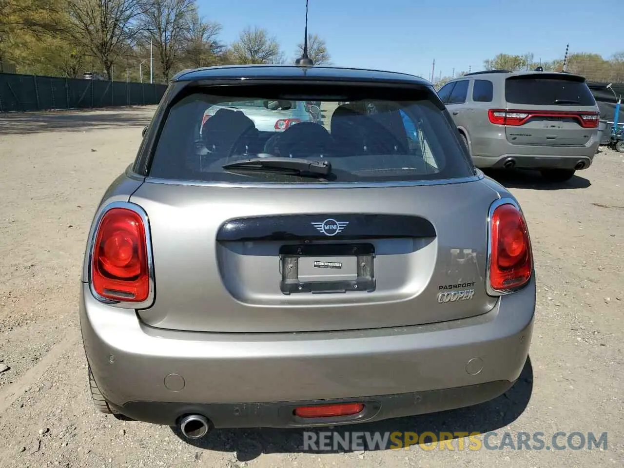 6 Photograph of a damaged car WMWXU1C52K2J02579 MINI COOPER 2019