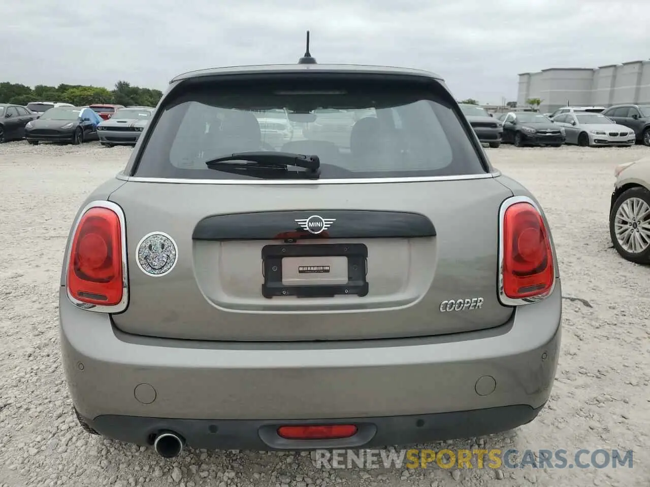 6 Photograph of a damaged car WMWXU1C53K2J02056 MINI COOPER 2019