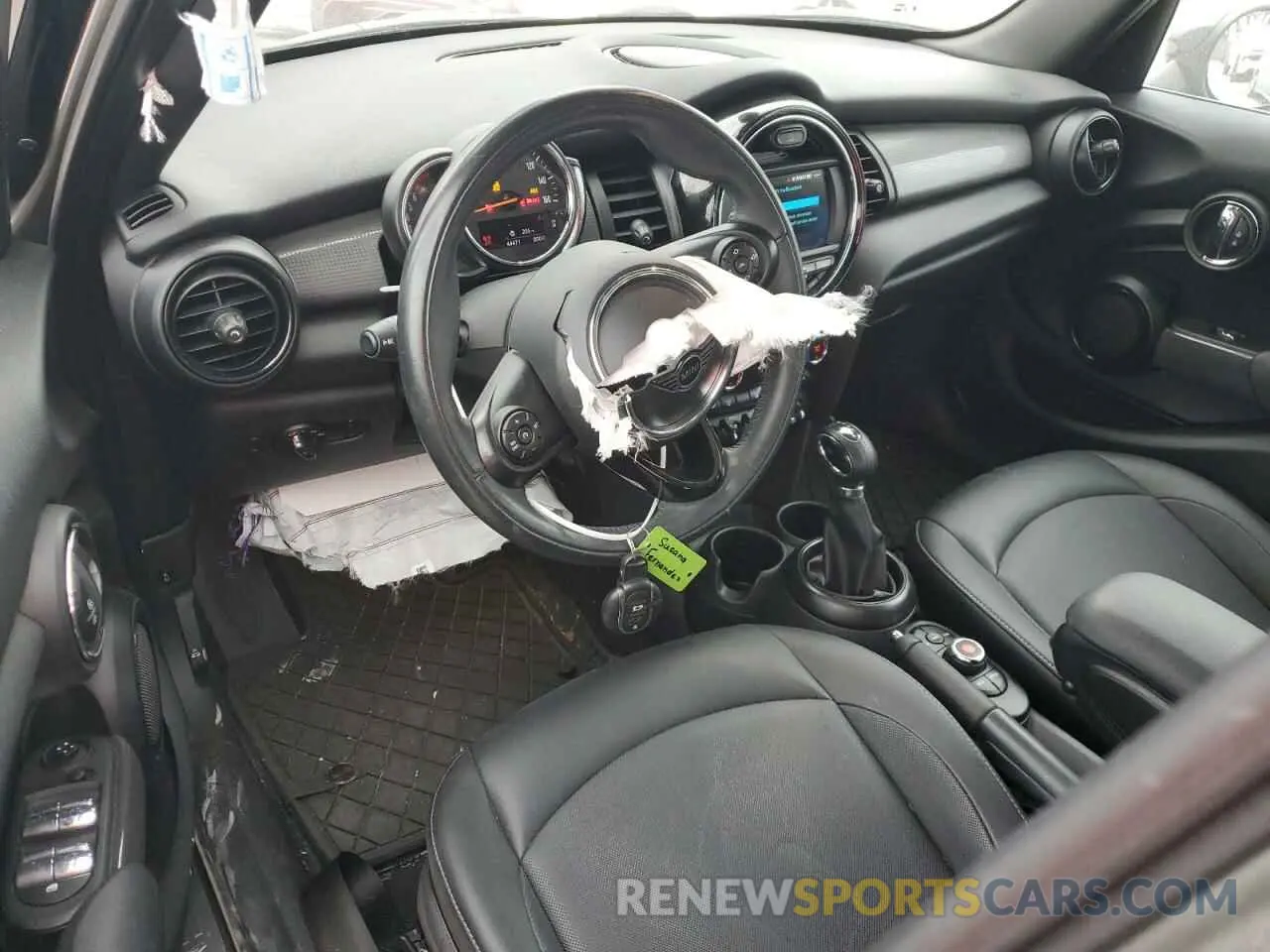 8 Photograph of a damaged car WMWXU1C53K2J02056 MINI COOPER 2019