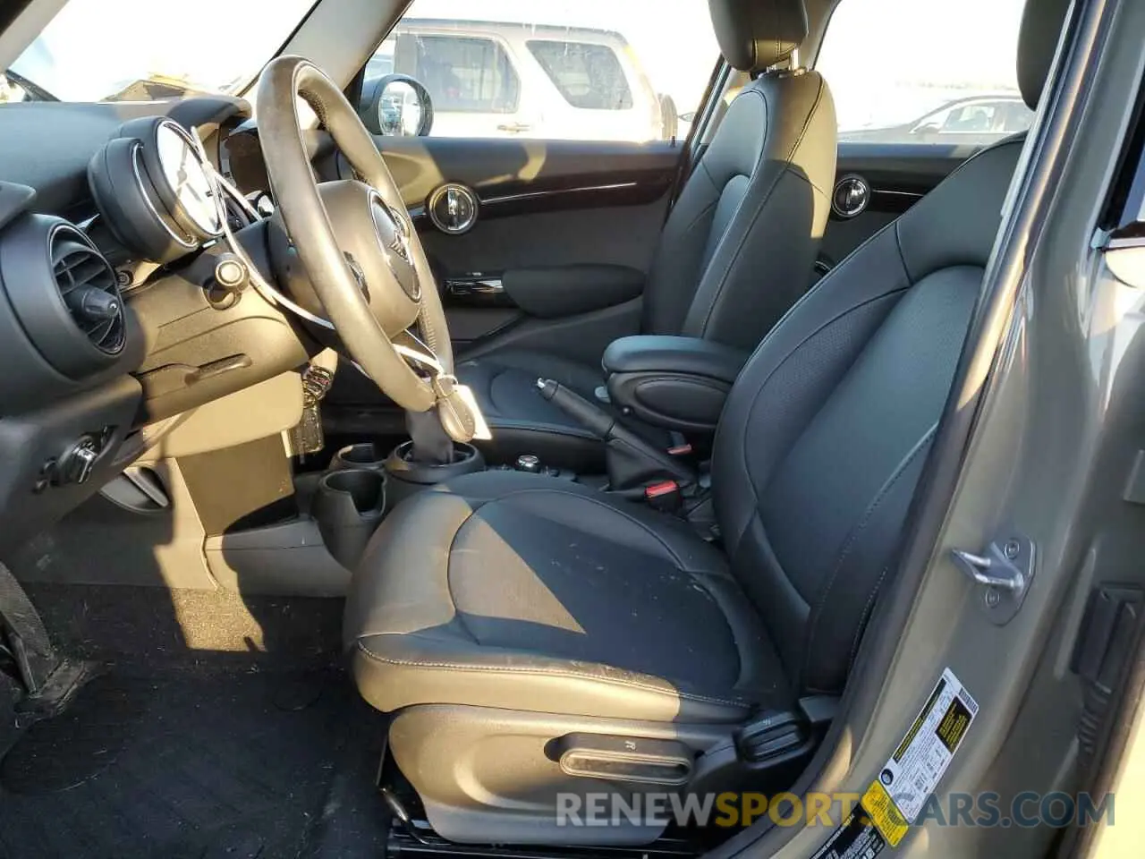 7 Photograph of a damaged car WMWXU1C53K2J02767 MINI COOPER 2019
