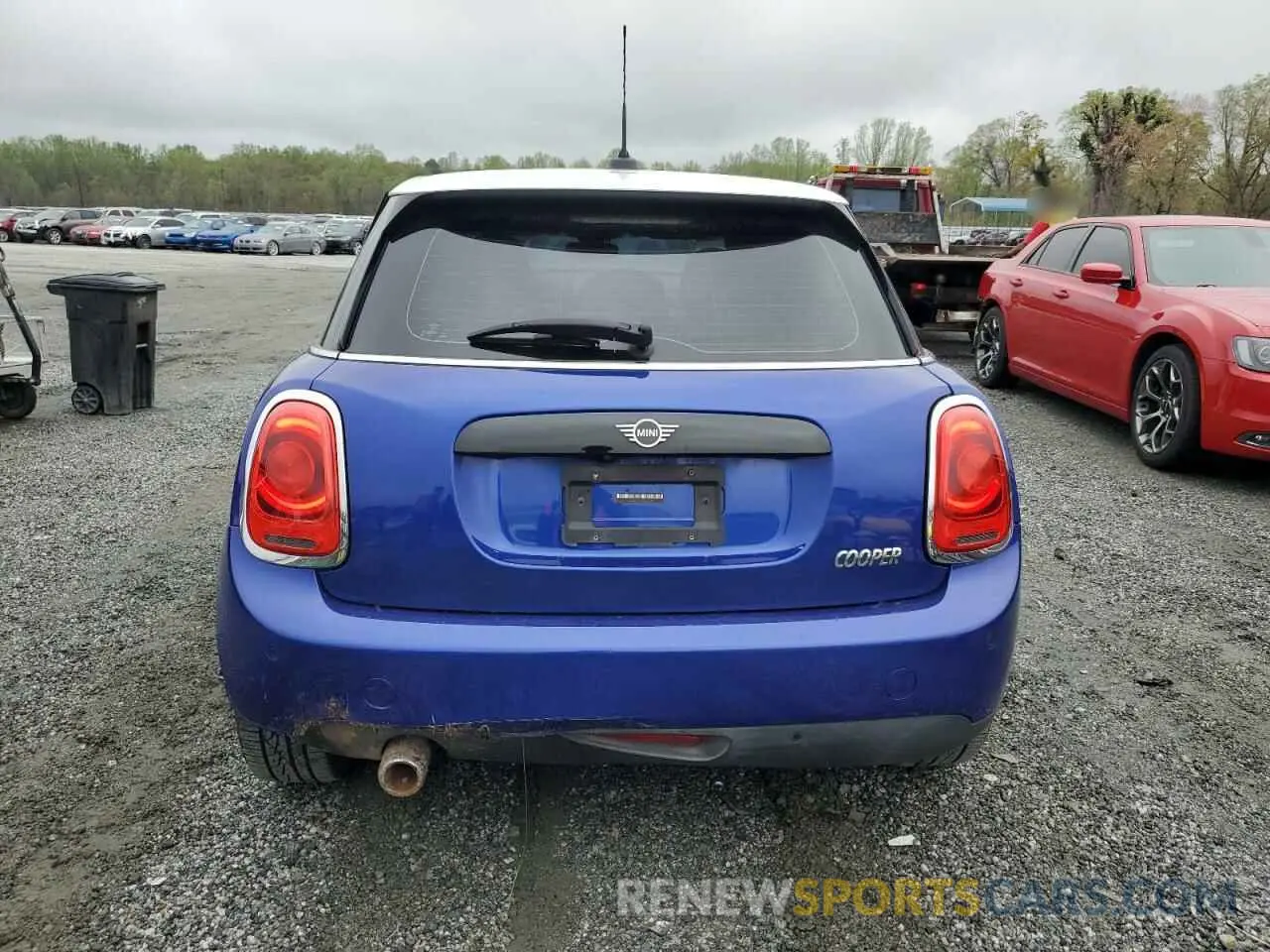 6 Photograph of a damaged car WMWXU1C56K2F81737 MINI COOPER 2019