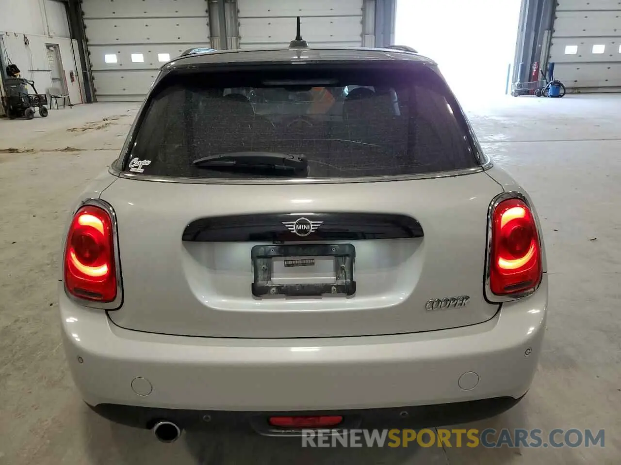 6 Photograph of a damaged car WMWXU1C56K2J02486 MINI COOPER 2019