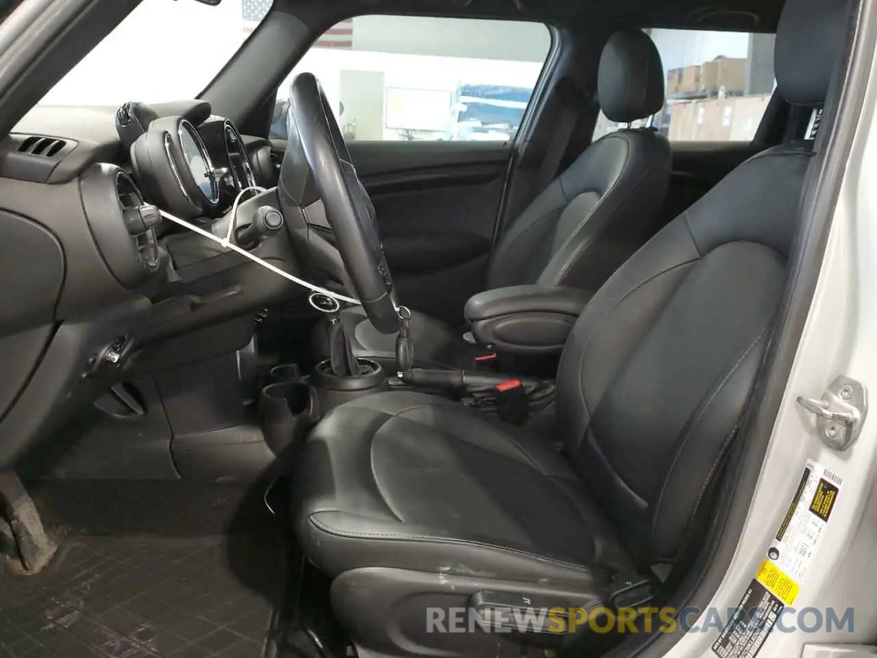 7 Photograph of a damaged car WMWXU1C56K2J02486 MINI COOPER 2019