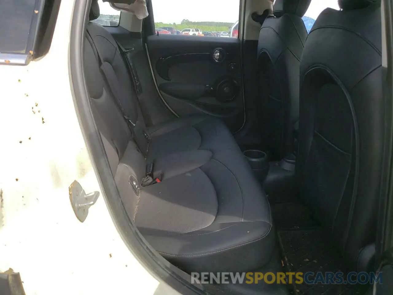 10 Photograph of a damaged car WMWXU3C55K2H89054 MINI COOPER 2019