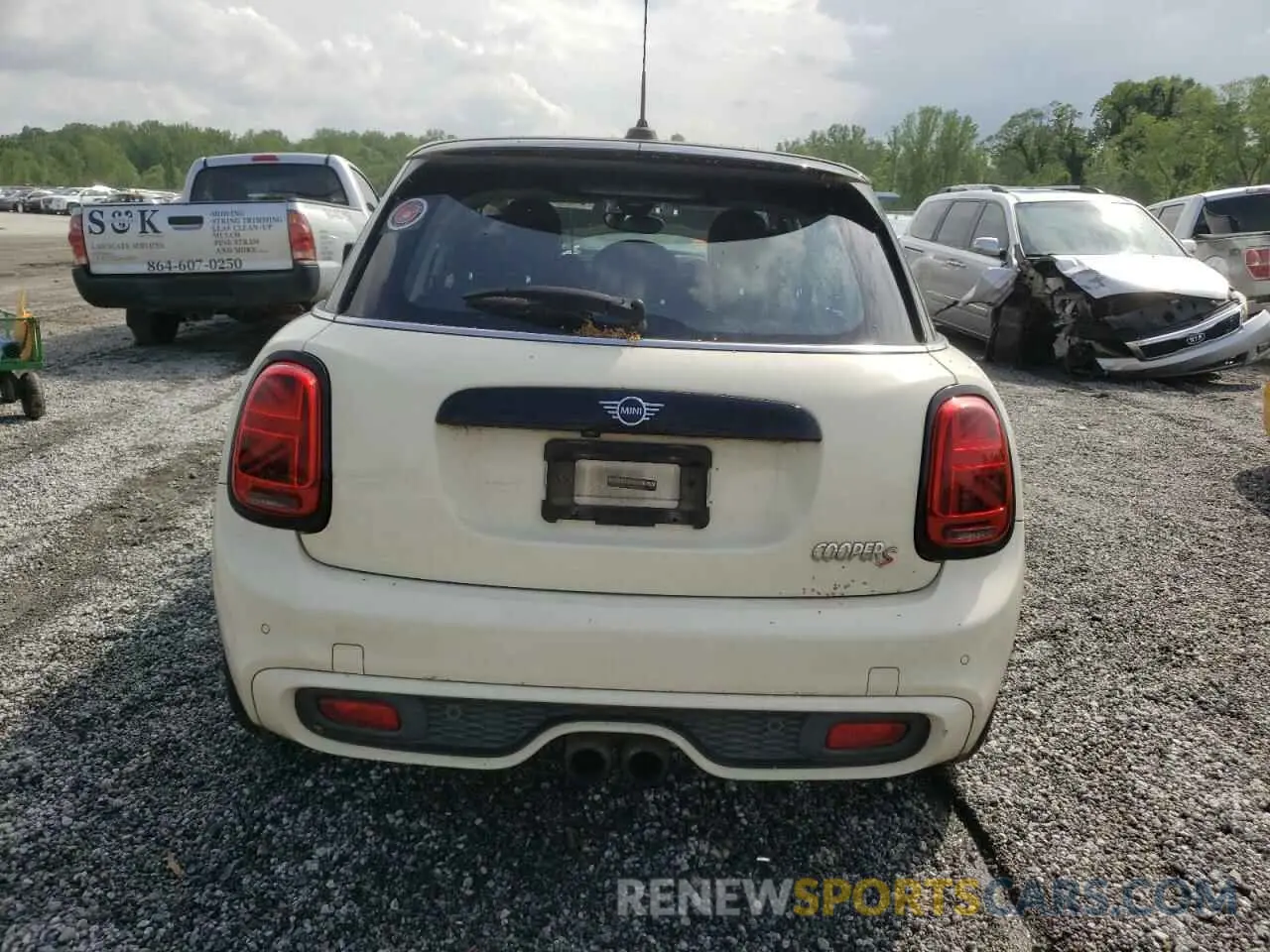6 Photograph of a damaged car WMWXU3C55K2H89054 MINI COOPER 2019
