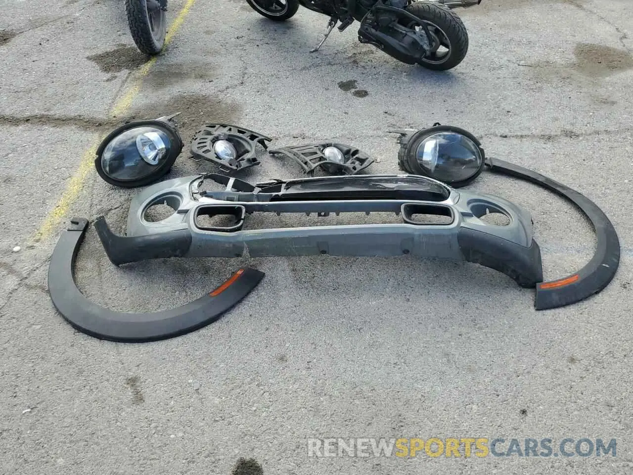 13 Photograph of a damaged car WMWXU3C56K2H86566 MINI COOPER 2019