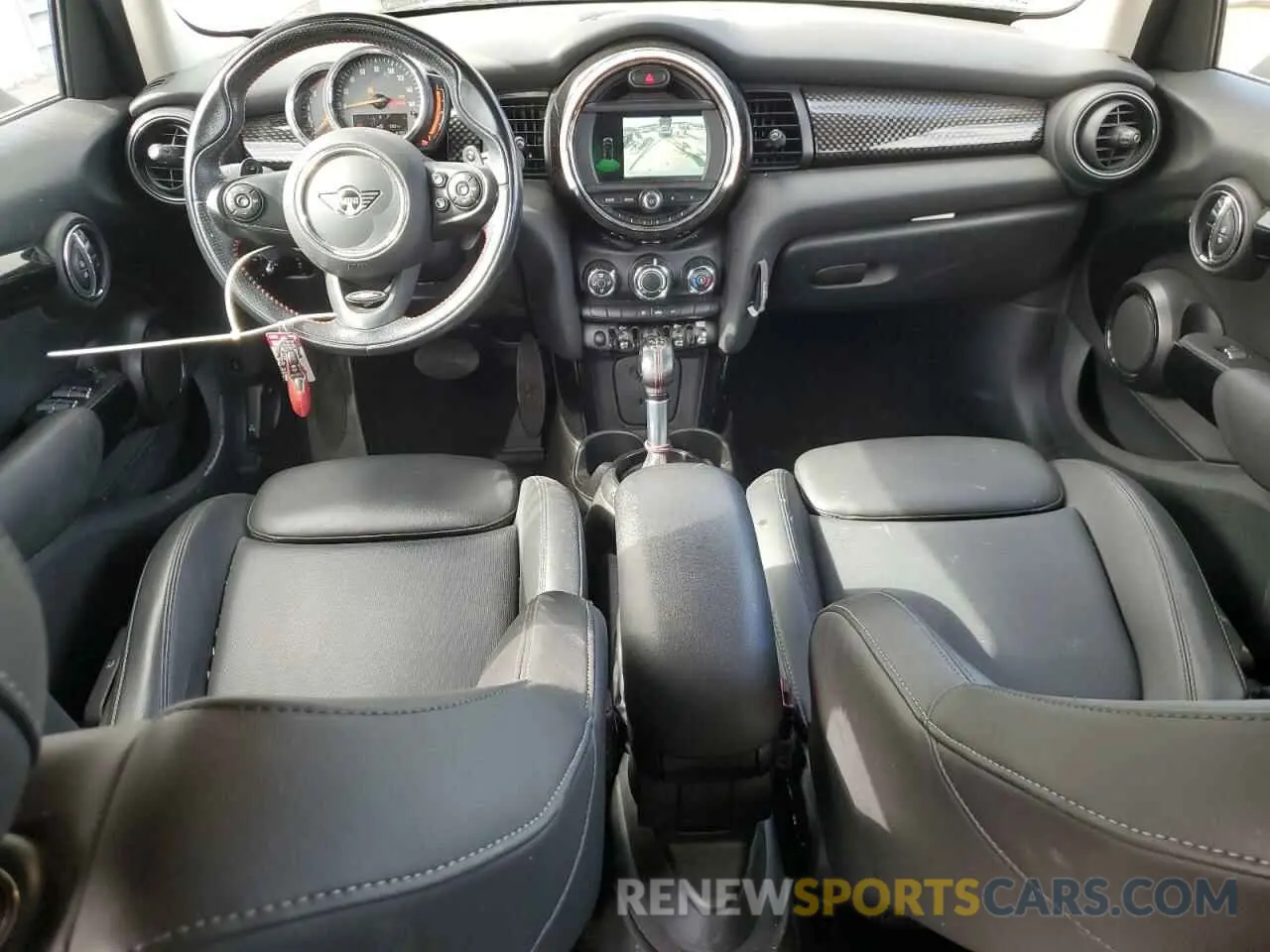 8 Photograph of a damaged car WMWXU3C56K2H86566 MINI COOPER 2019