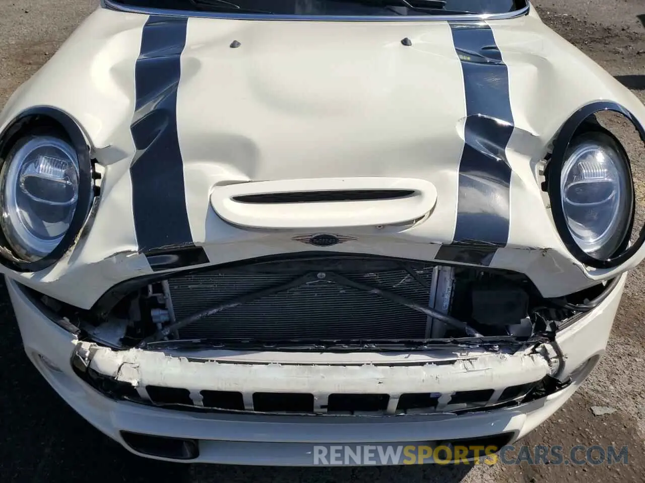 12 Photograph of a damaged car WMWXU3C56K2H88544 MINI COOPER 2019