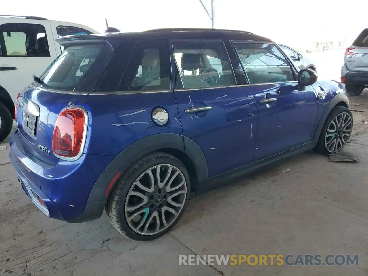 3 Photograph of a damaged car WMWXU3C58K2H55626 MINI COOPER 2019