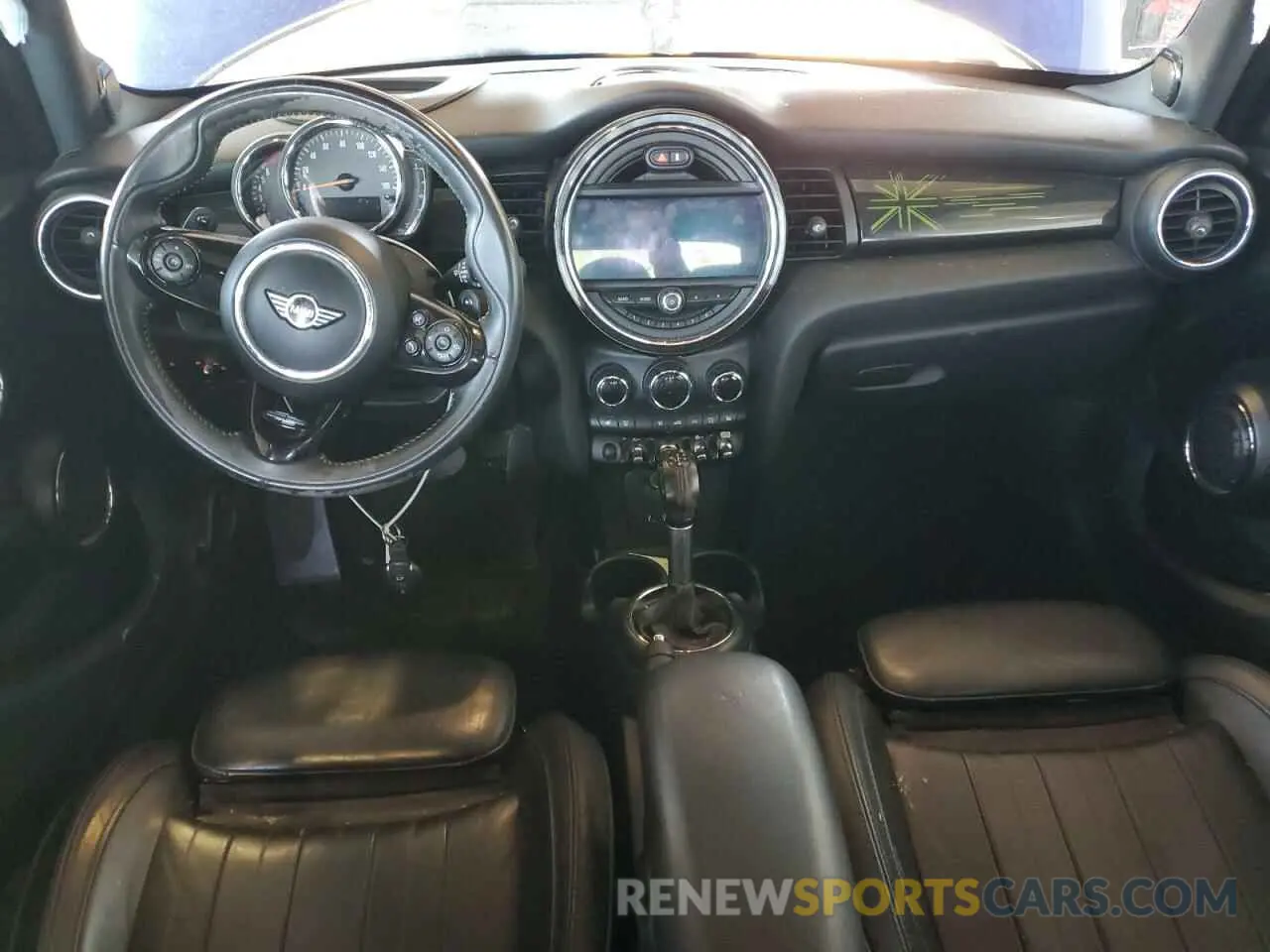 8 Photograph of a damaged car WMWXU3C58K2H55626 MINI COOPER 2019