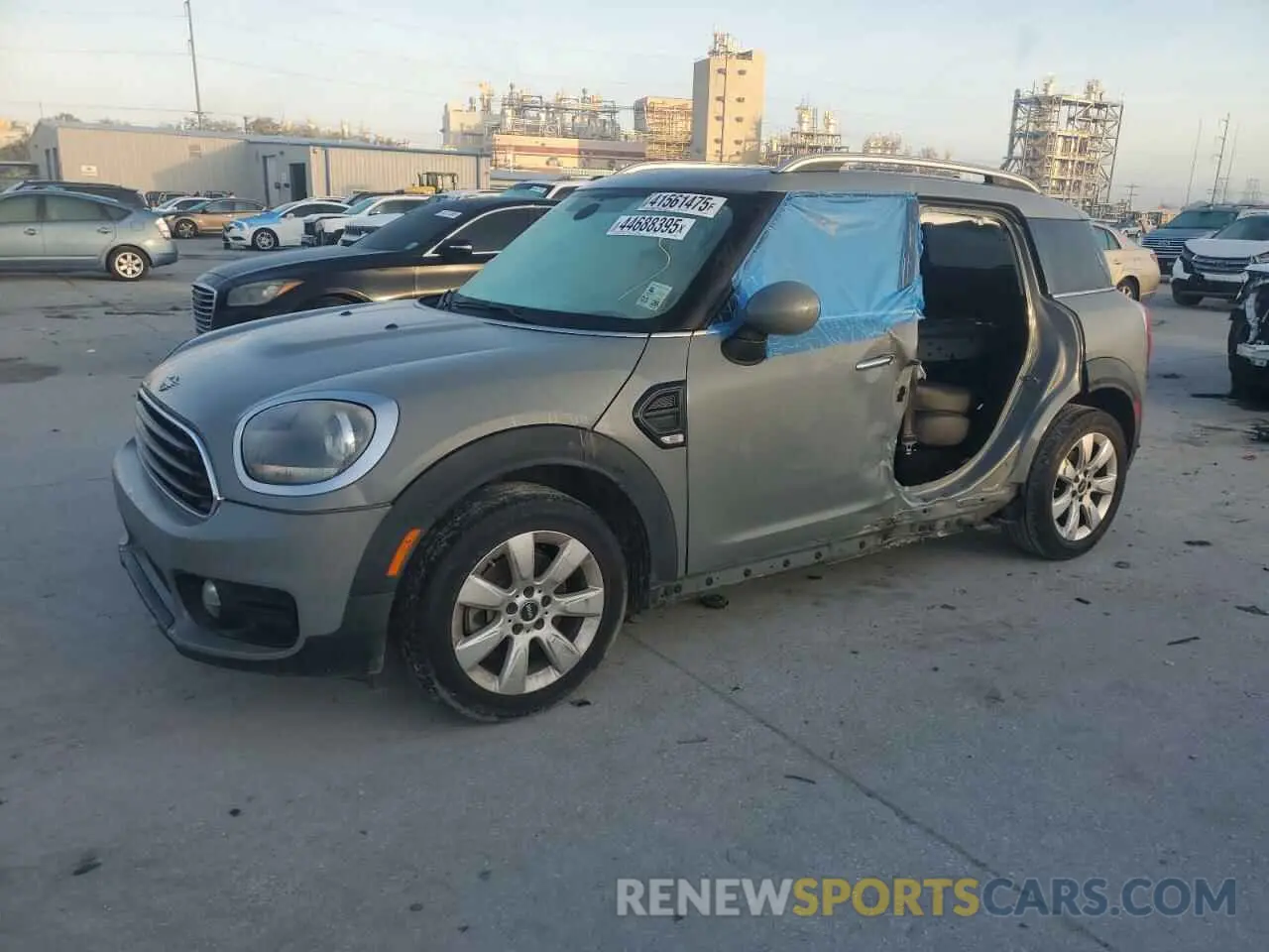 1 Photograph of a damaged car WMZYS7C59K3F45924 MINI COOPER 2019
