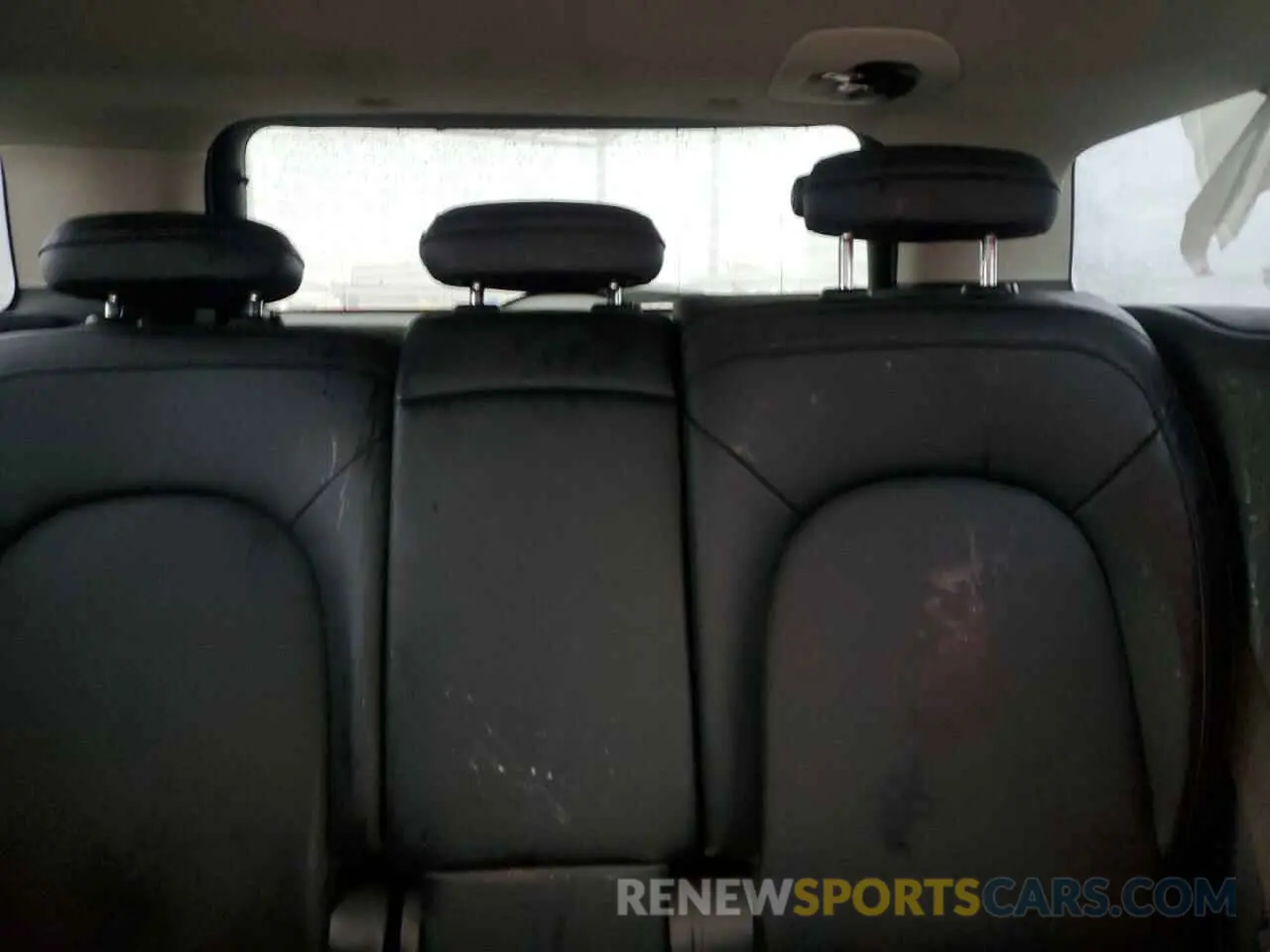 10 Photograph of a damaged car WMZYS7C59K3F46491 MINI COOPER 2019