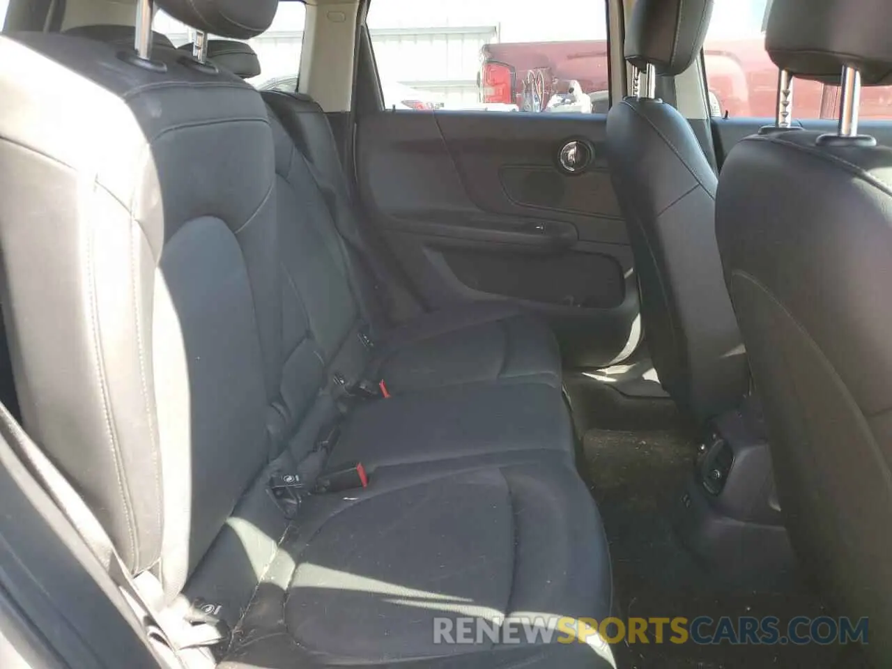 10 Photograph of a damaged car WMZYS7C59K3F46555 MINI COOPER 2019