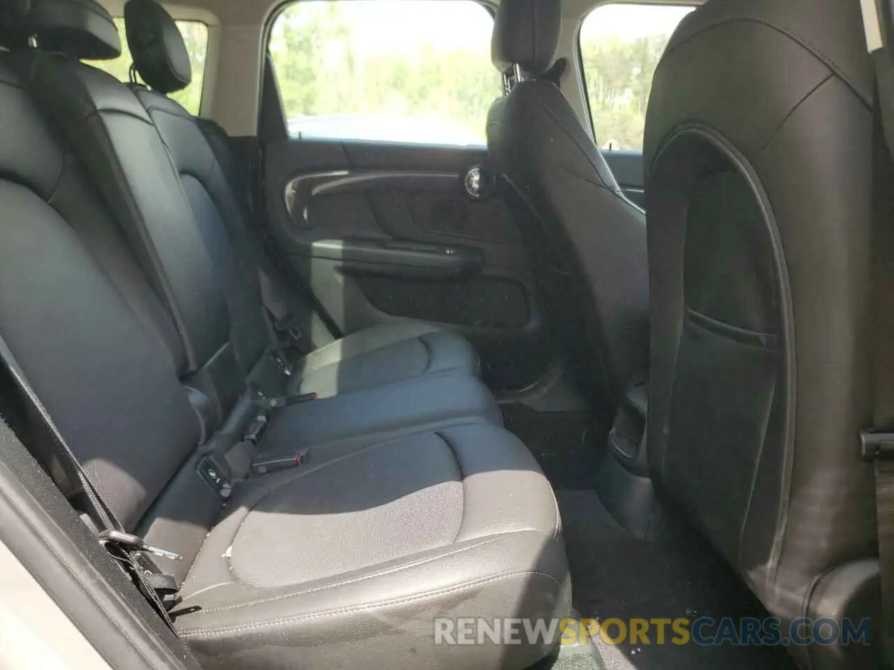 10 Photograph of a damaged car WMZYT5C57K3G94947 MINI COOPER 2019