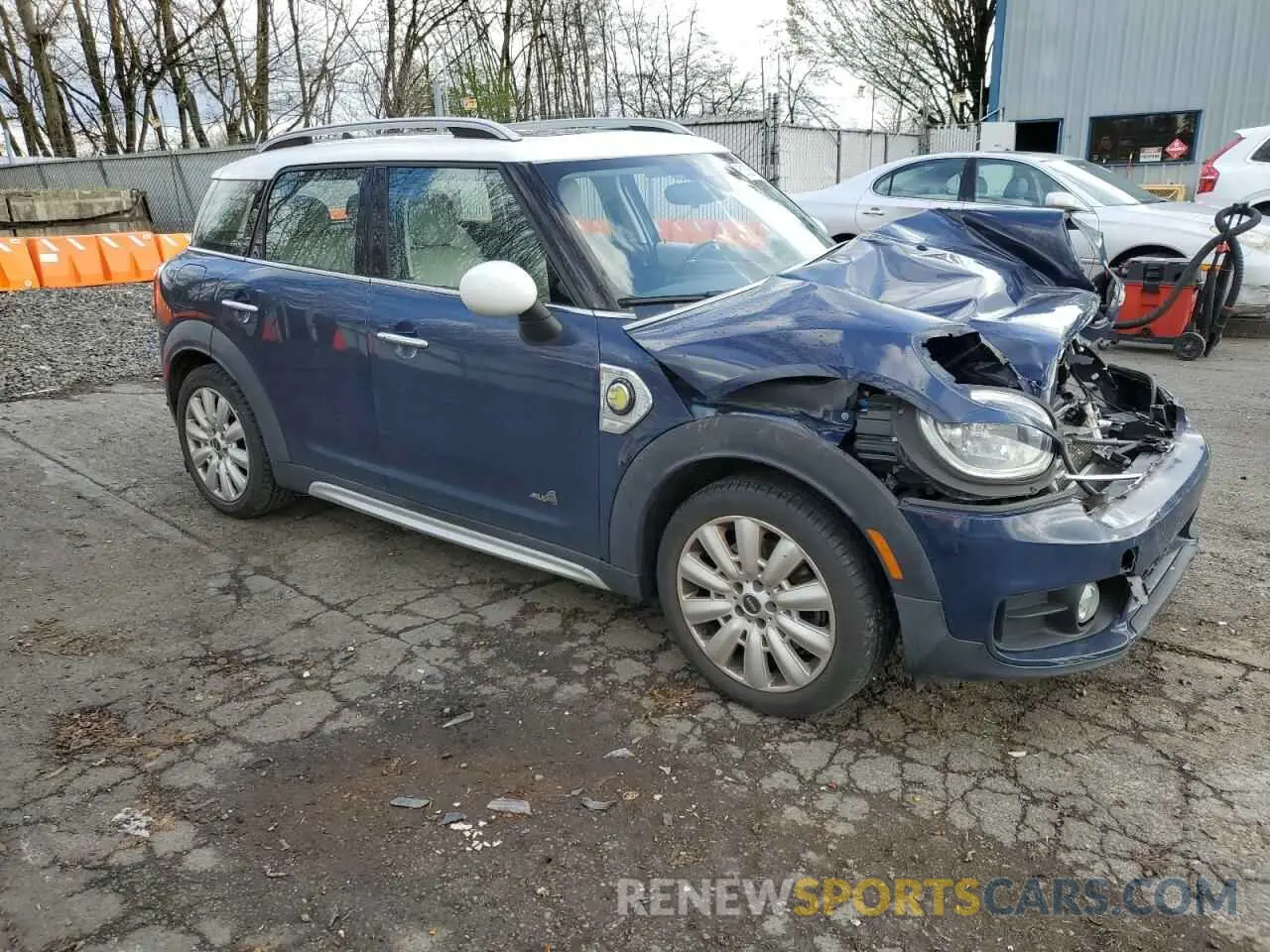 4 Photograph of a damaged car WMZYU7C58K3F93523 MINI COOPER 2019