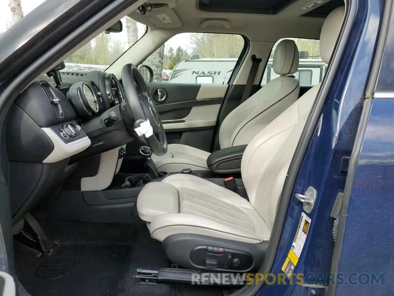 7 Photograph of a damaged car WMZYU7C58K3F93523 MINI COOPER 2019