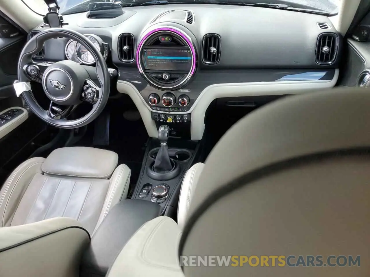 8 Photograph of a damaged car WMZYU7C58K3F93523 MINI COOPER 2019