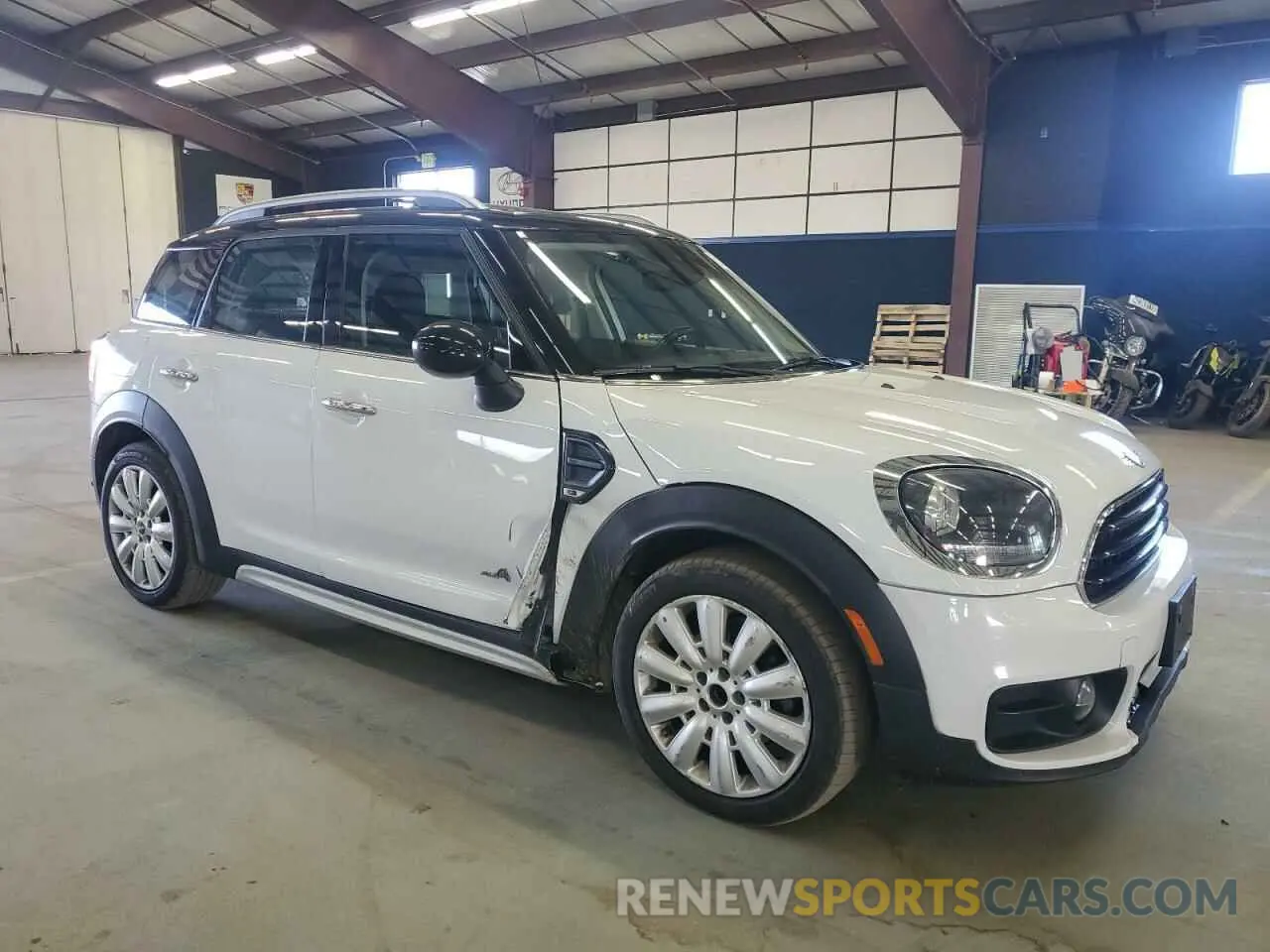 4 Photograph of a damaged car WMZYV5C54K3F58009 MINI COOPER 2019