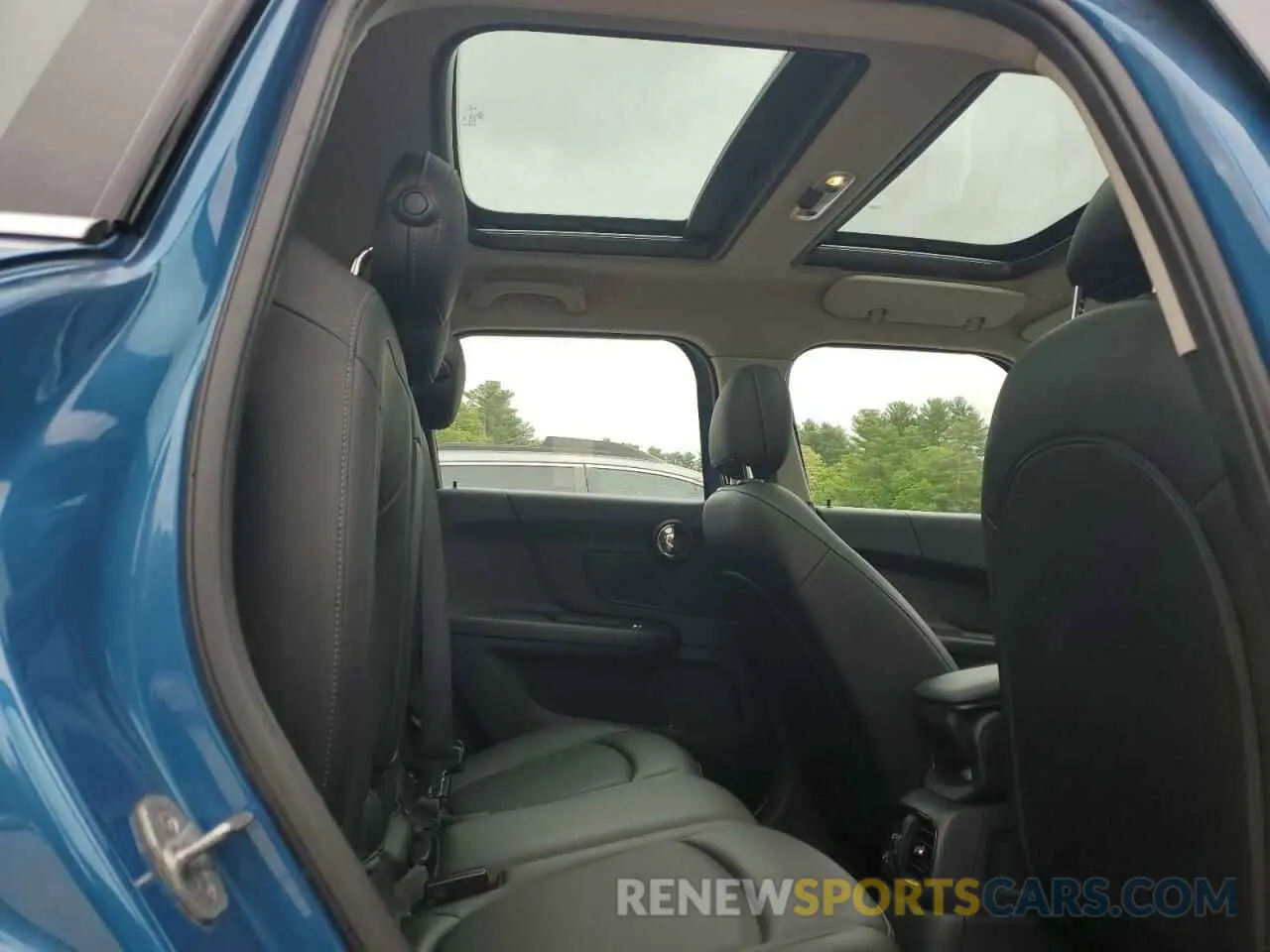 10 Photograph of a damaged car WMZYV5C59K3F57762 MINI COOPER 2019