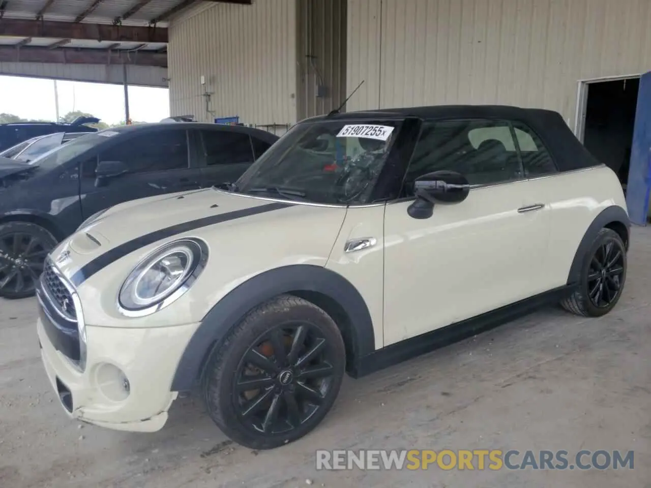 1 Photograph of a damaged car WMWWJ5C02L3L07685 MINI COOPER 2020