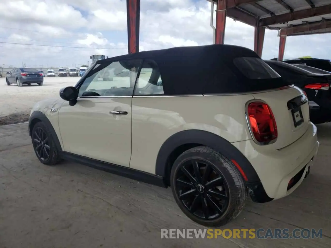 2 Photograph of a damaged car WMWWJ5C02L3L07685 MINI COOPER 2020