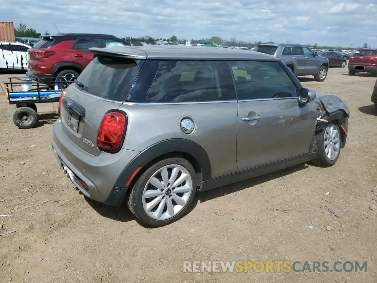3 Photograph of a damaged car WMWXR5C07L2M30160 MINI COOPER 2020