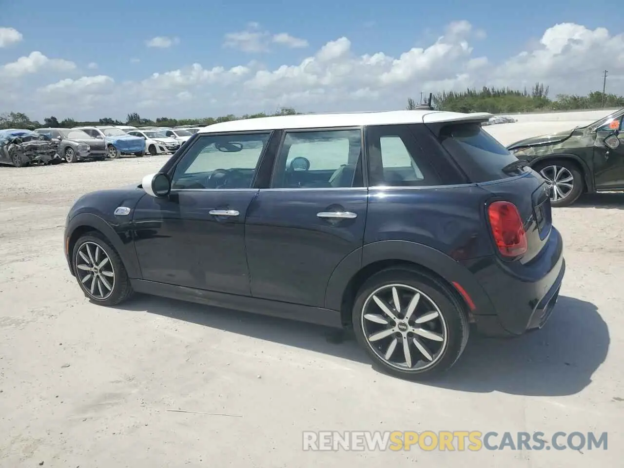 2 Photograph of a damaged car WMWXU9C03L2L76233 MINI COOPER 2020