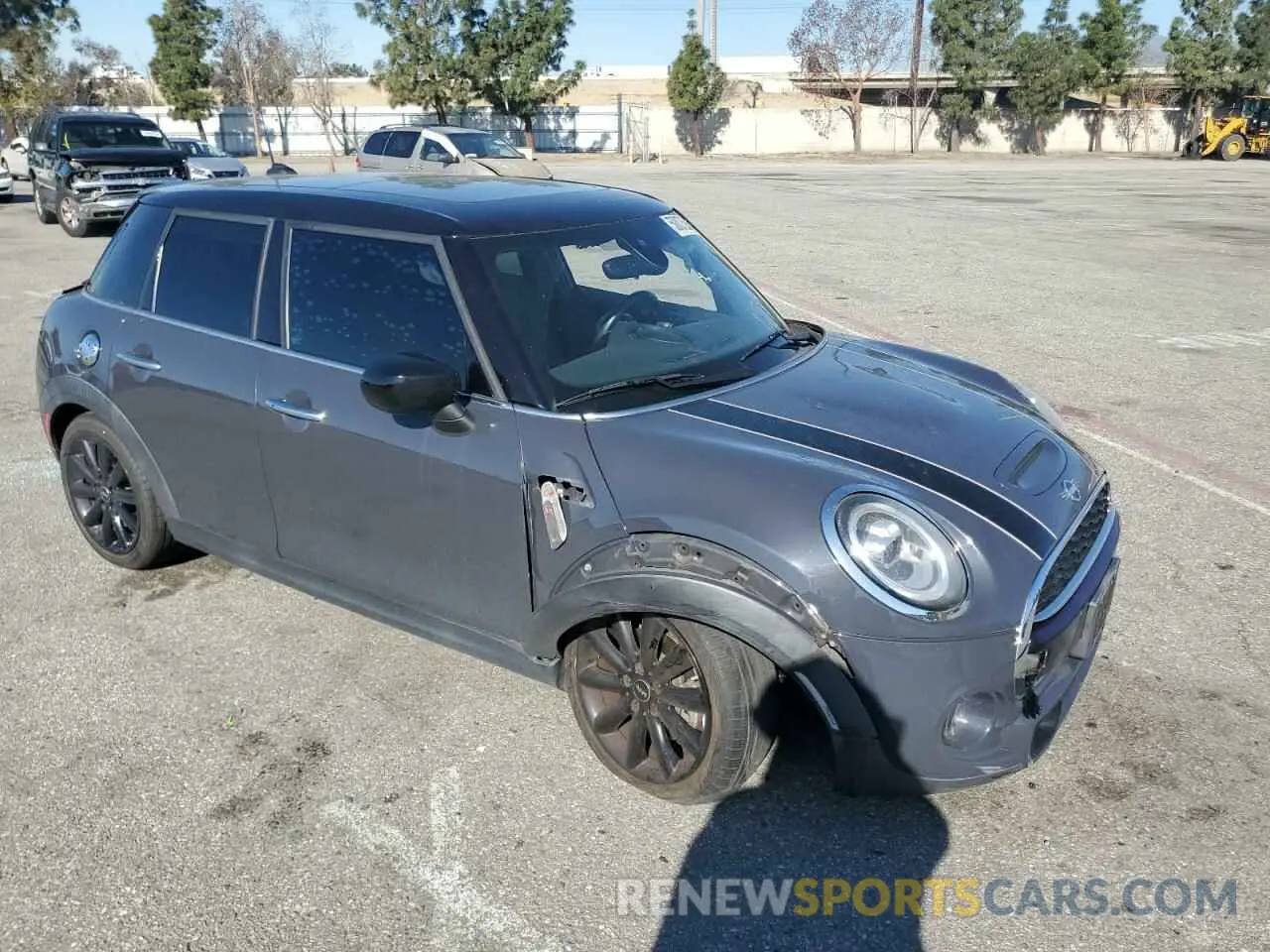 4 Photograph of a damaged car WMWXU9C08L2L79368 MINI COOPER 2020