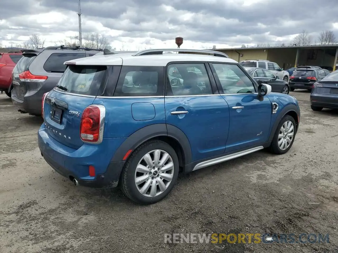3 Photograph of a damaged car WMZYX1C08L3M03954 MINI COOPER 2020
