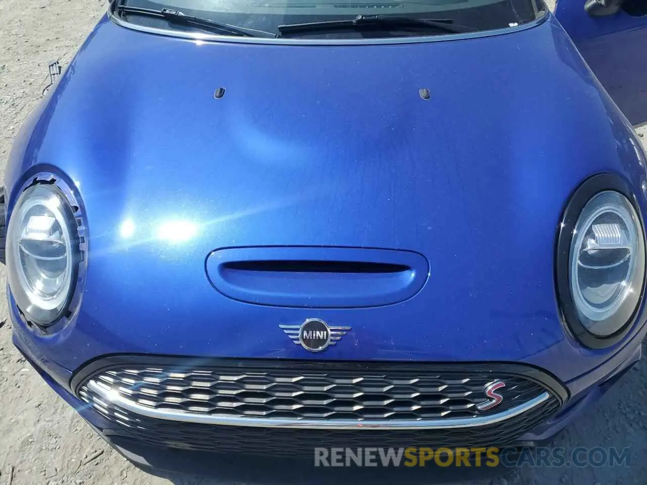 11 Photograph of a damaged car WMWLV7C04M2N49713 MINI COOPER 2021