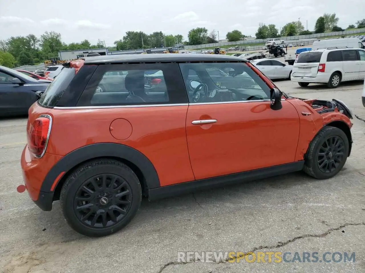 3 Photograph of a damaged car WMWXR3C03M2N94446 MINI COOPER 2021