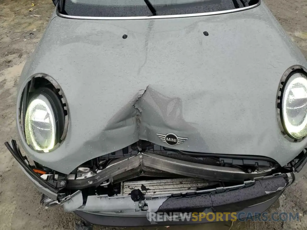 11 Photograph of a damaged car WMWXR3C04M2N98103 MINI COOPER 2021