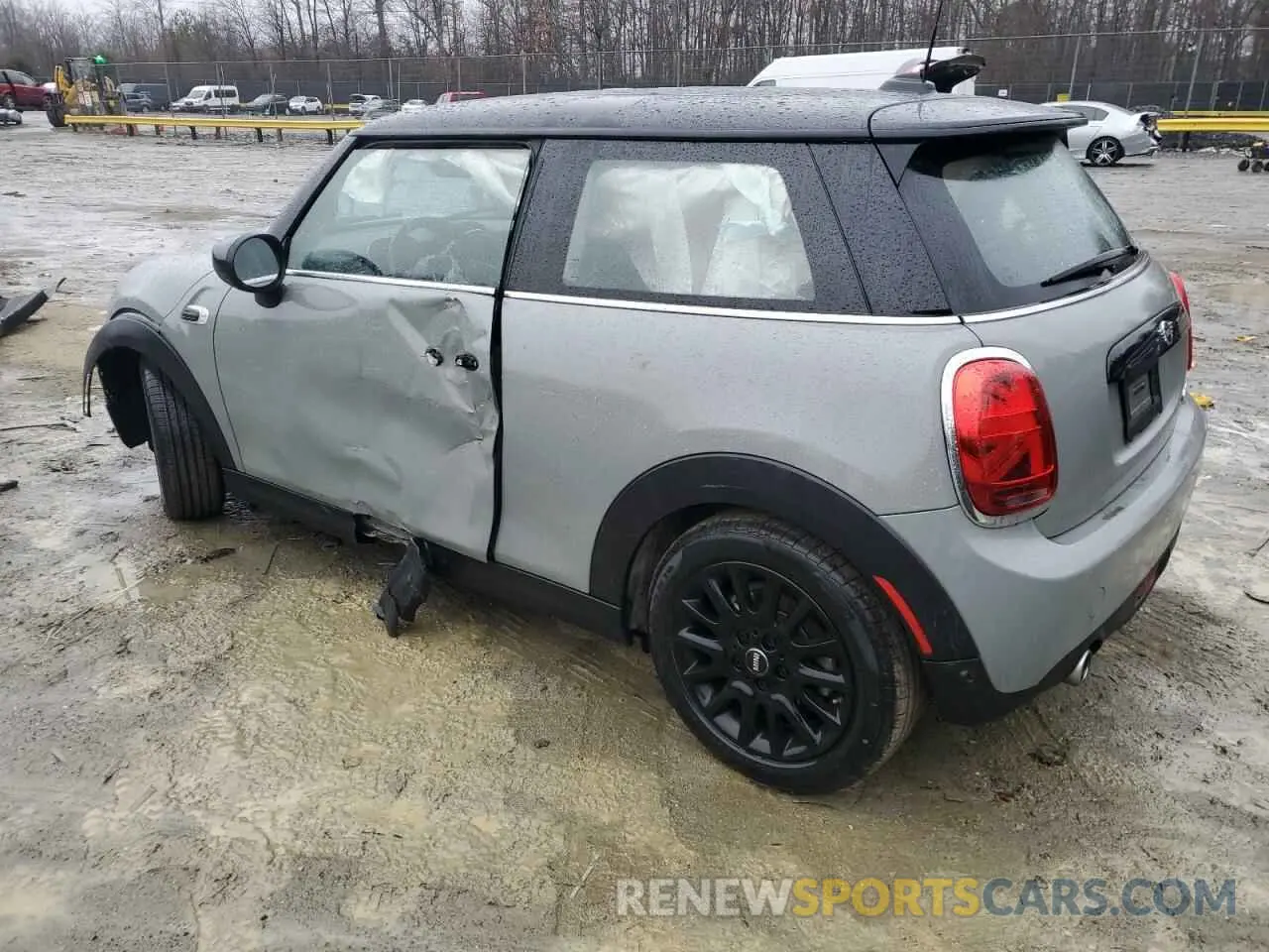 2 Photograph of a damaged car WMWXR3C04M2N98103 MINI COOPER 2021