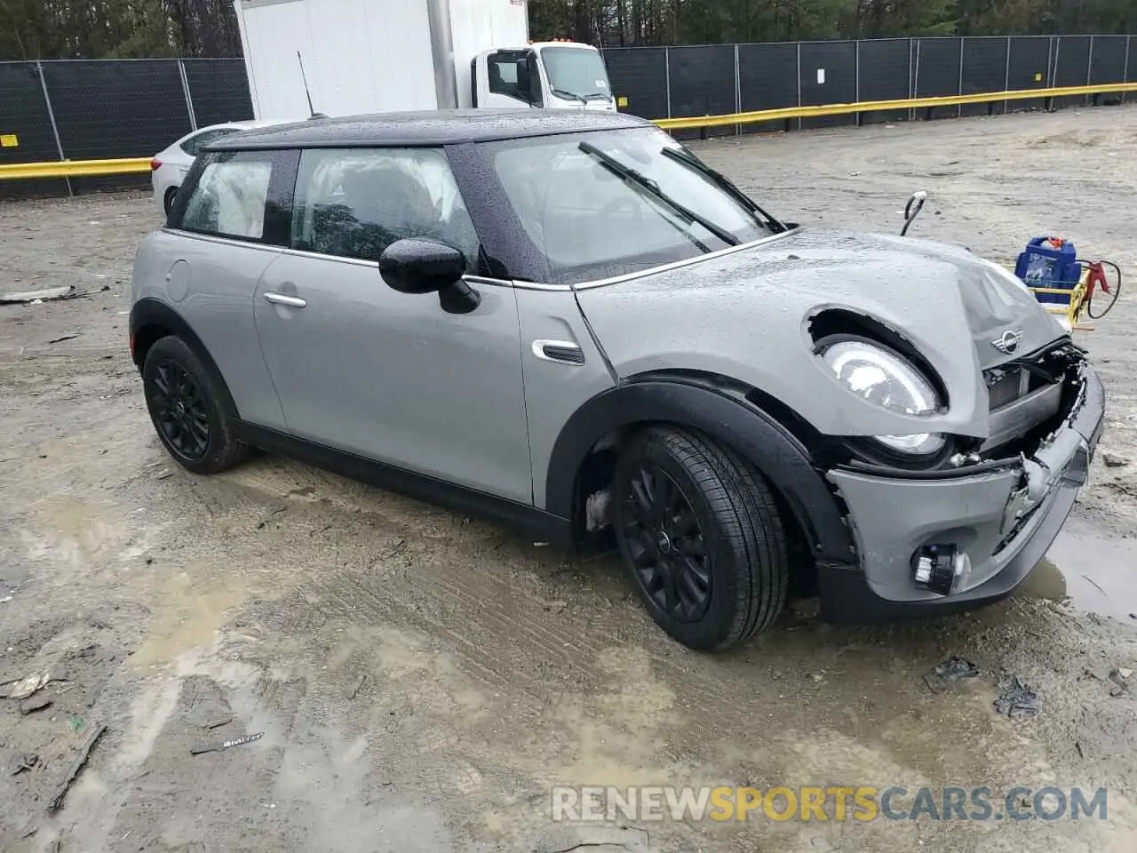 4 Photograph of a damaged car WMWXR3C04M2N98103 MINI COOPER 2021