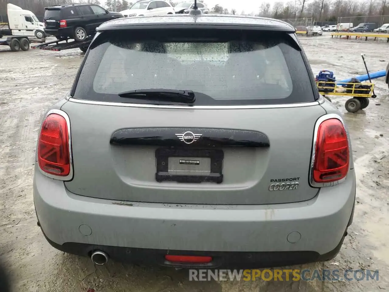 6 Photograph of a damaged car WMWXR3C04M2N98103 MINI COOPER 2021