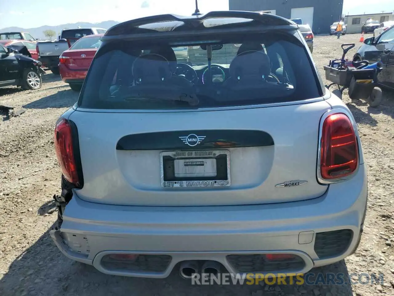 6 Photograph of a damaged car WMWXR9C06M2P17322 MINI COOPER 2021