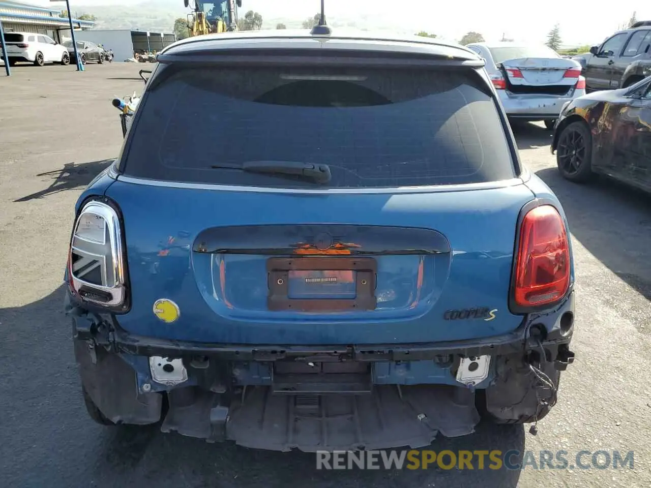 6 Photograph of a damaged car WMW13DJ05N2P69426 MINI COOPER 2022