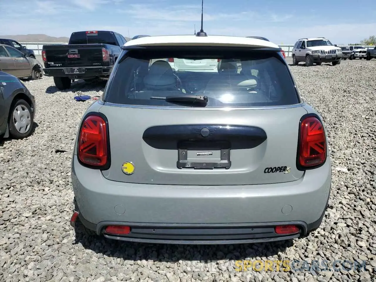 6 Photograph of a damaged car WMW13DJ09N2R90589 MINI COOPER 2022