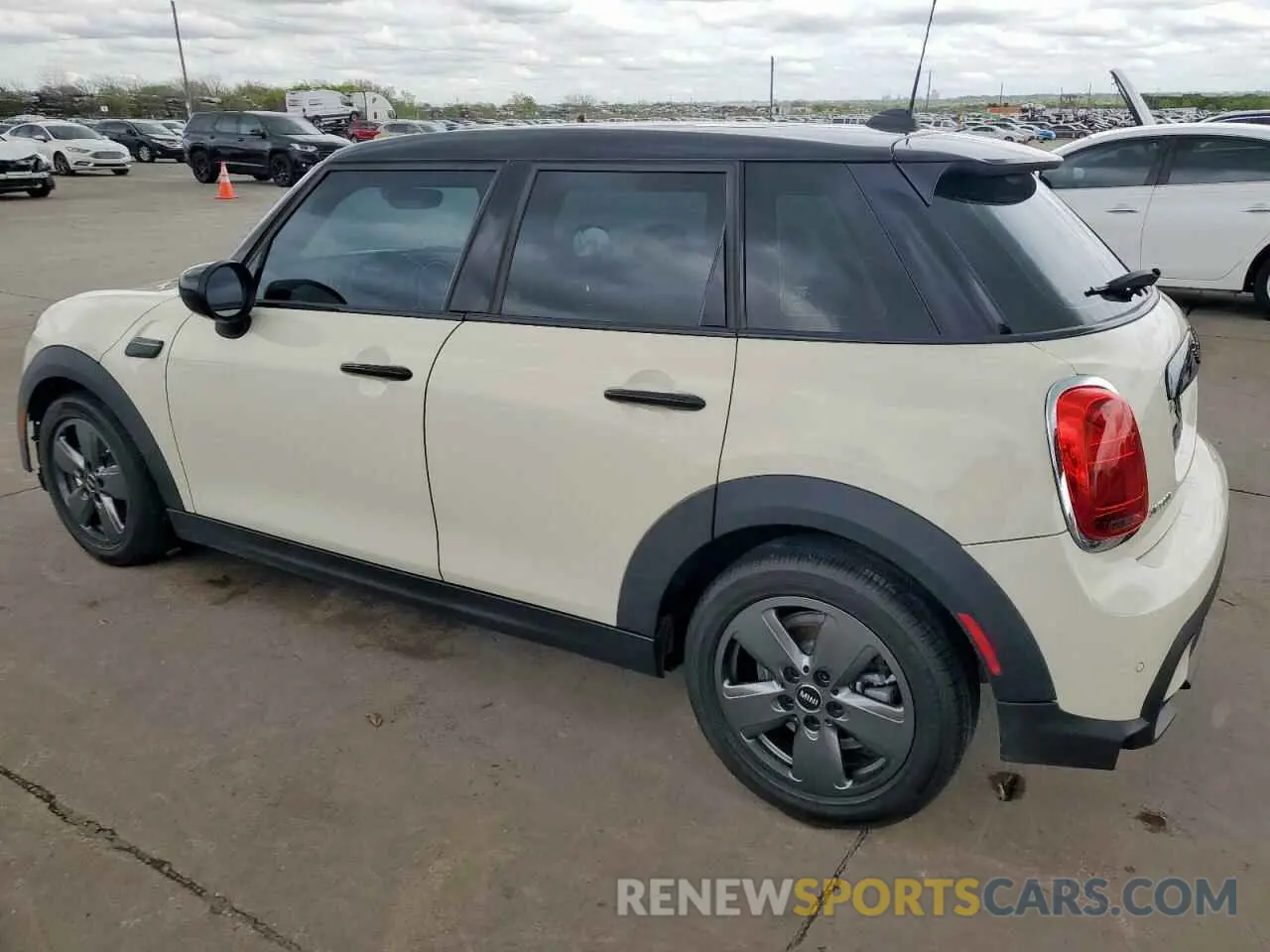 2 Photograph of a damaged car WMW33DK04N2R75649 MINI COOPER 2022